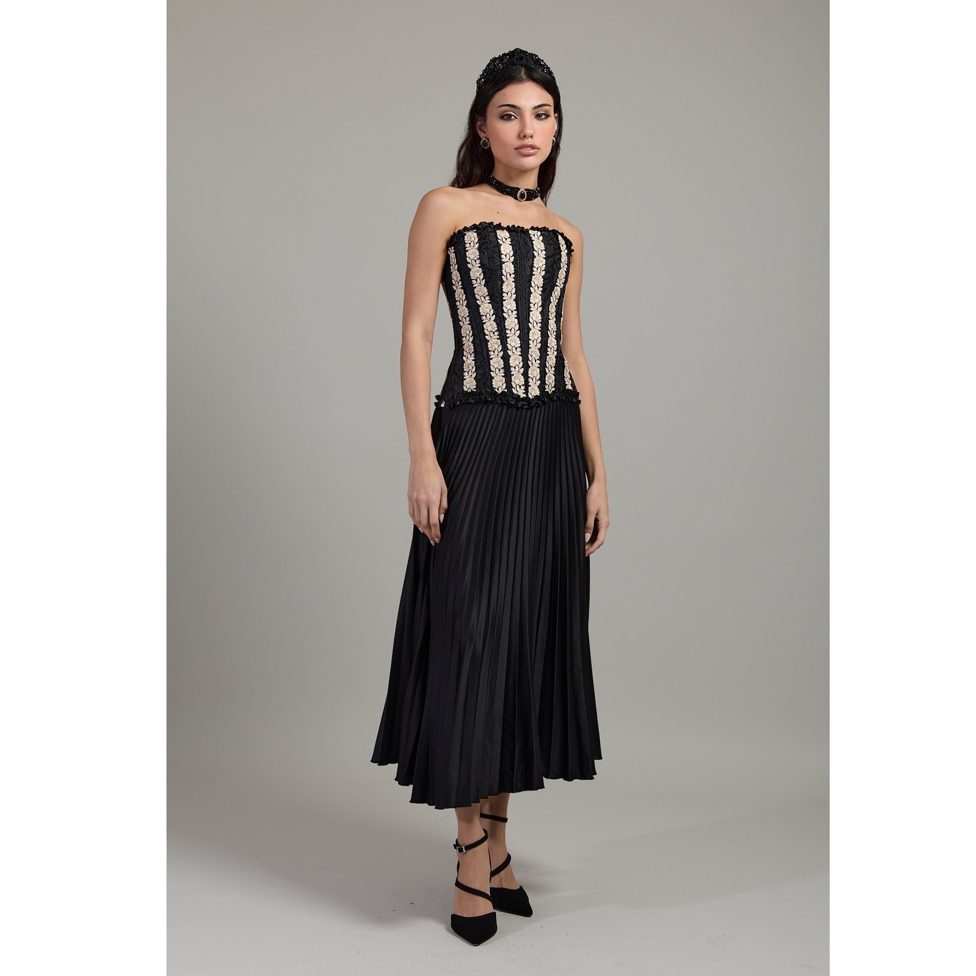 Noir Jardin Embroidered Corset Top